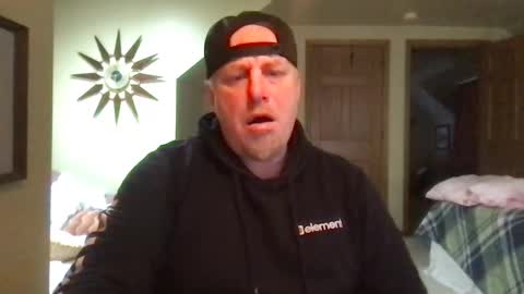 Snapshot of twiinsoul chatting on 12-18-24, 02:17 twiinsoul online show from 12-18-24, 02:17
