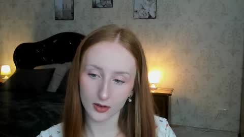 twilightserenade online show from 11-11-25, 03:39