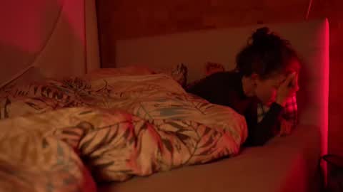 Snapshot of twinflamedesire chatting on 10-17-25, 07:38 TwinFlameDesire online show from 10-17-25, 07:38