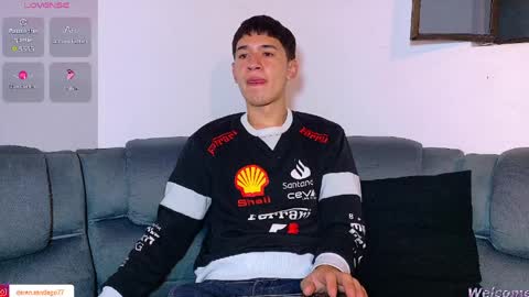 Snapshot of twink_daren chatting on 04-02-26, 06:27 Mr Daren online show from 04-02-26, 06:27