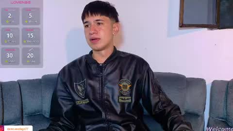 Snapshot of twink_daren chatting on 04-16-26, 09:39 Mr Daren online show from 04-16-26, 09:39