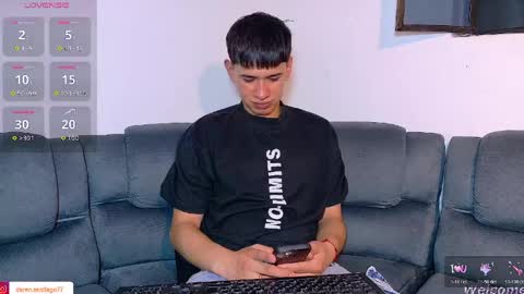 Snapshot of twink_daren chatting on 04-17-26, 06:55 Mr Daren online show from 04-17-26, 06:55