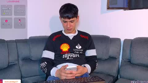 Snapshot of twink_daren chatting on 04-28-26, 06:46 Mr Daren online show from 04-28-26, 06:46