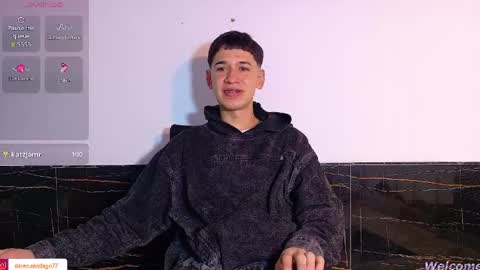 Snapshot of twink_daren chatting on 05-02-26, 03:39 Mr Daren online show from 05-02-26, 03:39
