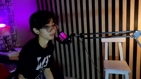 Snapshot of twink_sebas7 chatting on 04-22-26, 12:07 Sebastin online show from 04-22-26, 12:07