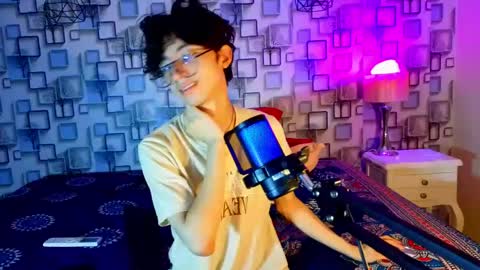 Snapshot of twink_sebas7 chatting on 04-26-26, 12:14 Sebastin online show from 04-26-26, 12:14
