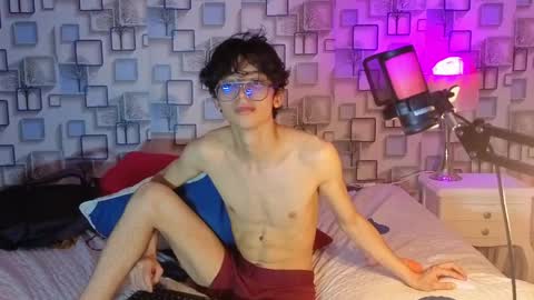 Snapshot of twink_sebas7 chatting on 04-29-26, 05:30 Sebastin online show from 04-29-26, 05:30