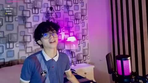Snapshot of twink_sebas7 chatting on 05-05-26, 12:13 Sebastin online show from 05-05-26, 12:13
