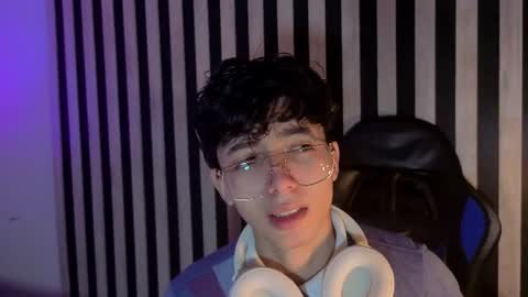 Snapshot of twink_sebas7 chatting on 06-26-26, 12:09 Sebastin online show from 06-26-26, 12:09