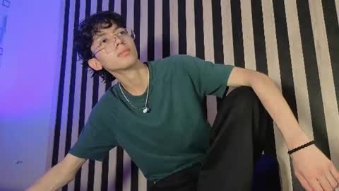 Snapshot of twink_sebas7 chatting on 07-03-26, 12:22 Sebastin online show from 07-03-26, 12:22
