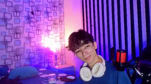 Snapshot of twink_sebas7 chatting on 07-28-26, 07:15 Sebastin online show from 07-28-26, 07:15