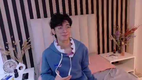 Snapshot of twink_sebas7 chatting on 07-31-26, 07:35 Sebastin online show from 07-31-26, 07:35