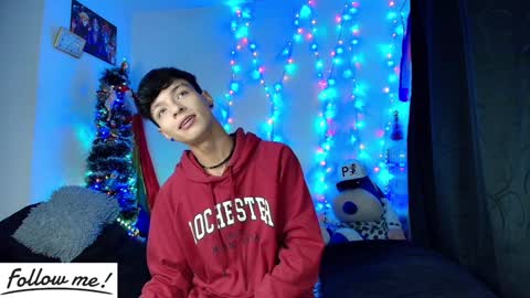 Snapshot of twink_sebas_ chatting on 01-01-25, 08:02 Bad boy sebastian online show from 01-01-25, 08:02