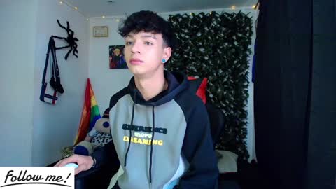 Snapshot of twink_sebas_ chatting on 01-20-25, 04:55 Bad boy sebastian online show from 01-20-25, 04:55