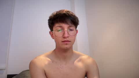 Santiago online show from 01-27-25, 04:20