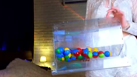 Snapshot of twinklefluff chatting on 09-24-25, 02:42 twinklefluff online show from 09-24-25, 02:42