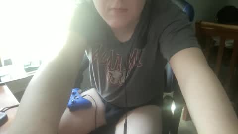 Snapshot of twinkmikexxx12 chatting on 03-25-26, 07:53 mike online show from 03-25-26, 07:53