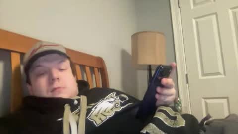 Snapshot of twinkmikexxx12 chatting on 04-08-26, 03:17 mike online show from 04-08-26, 03:17