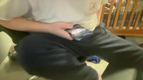 Snapshot of twinkmikexxx12 chatting on 08-03-26, 03:49 mike online show from 08-03-26, 03:49