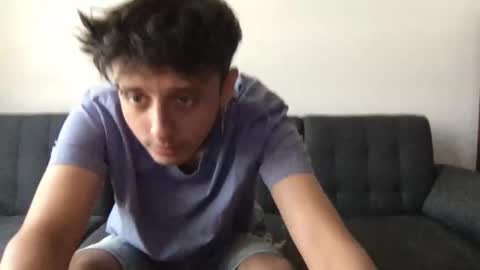 Snapshot of twinksguys360 chatting on 10-30-25, 04:30 Derrick online show from 10-30-25, 04:30