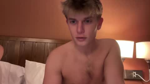 twinkytwunky online show from 01-09-26, 04:04