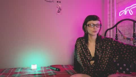 Snapshot of twins_terror chatting on 03-28-26, 07:02 Sin and Skin online show from 03-28-26, 07:02
