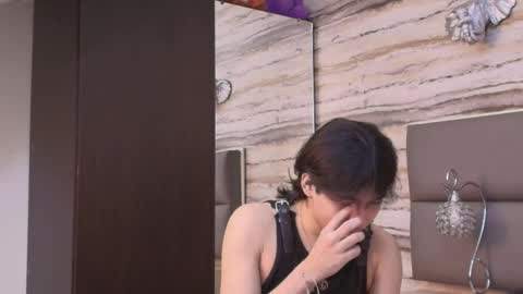 Snapshot of twinslovers_ chatting on 05-24-26, 04:17 twinslovers_ online show from 05-24-26, 04:17