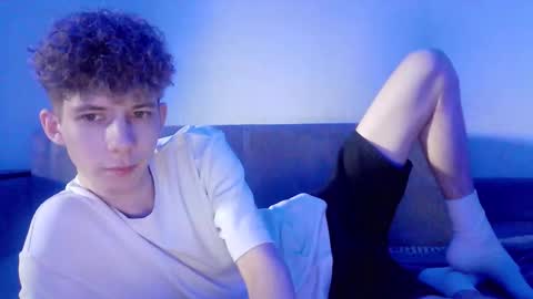 TwiShadow online show from 02-25-26, 08:35