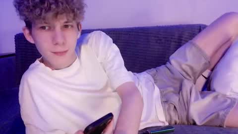 TwiShadow online show from 03-27-26, 03:01