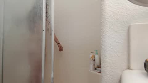 Snapshot of twistedlilpunk chatting on 01-09-25, 09:26 twistedlilpunk online show from 01-09-25, 09:26