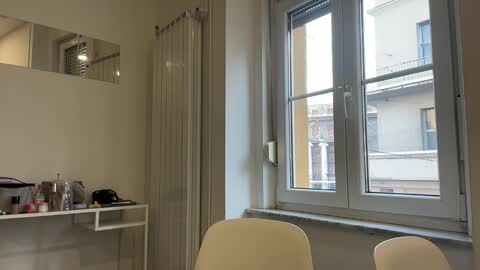 Snapshot of twitter_venusjenner chatting on 01-08-26, 01:13 REIGNEASIA online show from 01-08-26, 01:13