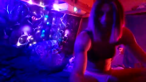 Tintilizing Excitement online show from 11-29-25, 07:00