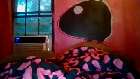 twizzytoxic22 online show from 06-07-26, 01:32