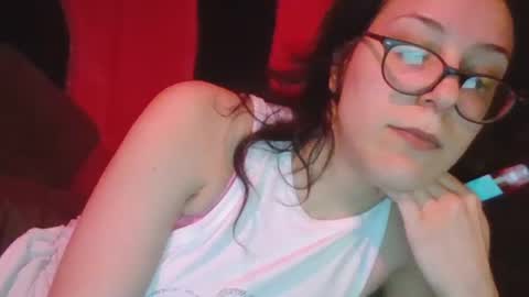 twizzytoxic22 online show from 06-19-26, 10:24