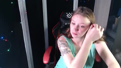 Eva and Tim online show from 11-08-25, 03:12