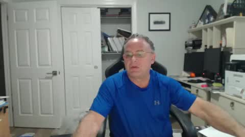 Snapshot of twopeopleinlove chatting on 10-07-25, 10:01 Twopeopleinlove online show from 10-07-25, 10:01