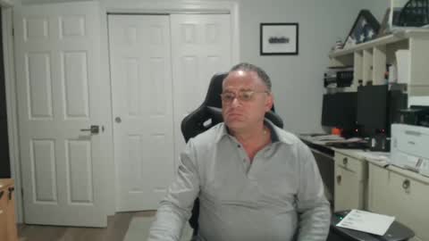 Snapshot of twopeopleinlove chatting on 11-12-25, 11:10 Twopeopleinlove online show from 11-12-25, 11:10