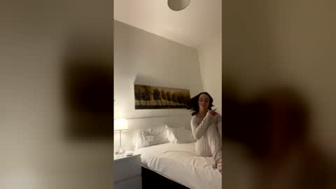 twototangoxo online show from 04-16-26, 07:09