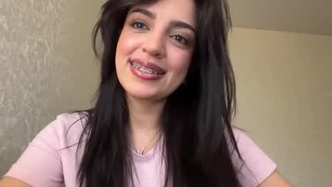 Snapshot of twylalokan chatting on 10-15-25, 07:08 Amelia online show from 10-15-25, 07:08