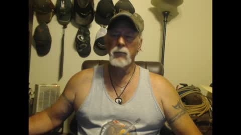 Snapshot of txlobo60 chatting on 04-16-26, 11:51 txlobo60 online show from 04-16-26, 11:51
