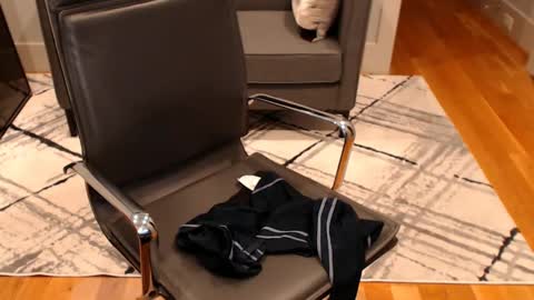 Snapshot of txpornstar272 chatting on 11-12-25, 01:50 txpornstar272 online show from 11-12-25, 01:50