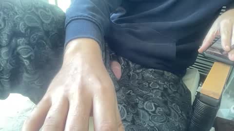 Snapshot of txsizedhog420 chatting on 11-04-25, 03:44 txsizedhog420 online show from 11-04-25, 03:44