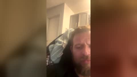 Snapshot of ty_barrett94642677 chatting on 06-26-26, 10:52 ty_barrett94642677 online show from 06-26-26, 10:52