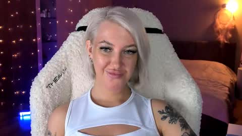 Miley online show from 01-28-25, 07:00