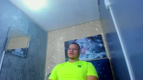 Tyleer Scot online show from 06-11-26, 01:42