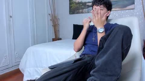 Tyler online show from 09-29-25, 01:33