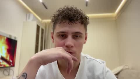 tyler_garrner online show from 11-28-25, 04:31