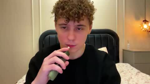 tyler_garrner online show from 02-02-26, 03:22