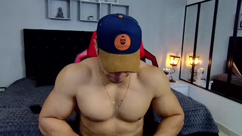 Snapshot of tyler_hank1 chatting on 12-19-24, 01:51 tyler_hank1 online show from 12-19-24, 01:51