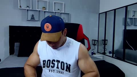 Snapshot of tyler_hank1 chatting on 02-01-25, 01:02 tyler_hank1 online show from 02-01-25, 01:02
